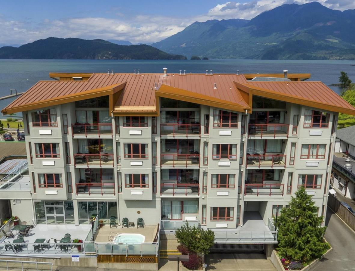 Harrison Beach Hotel Harrison Hot Springs Eksteriør billede