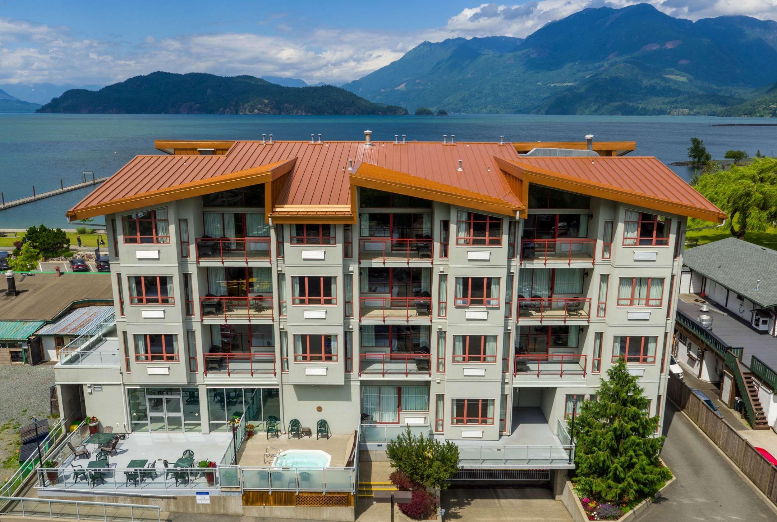 Harrison Beach Hotel Harrison Hot Springs Eksteriør billede