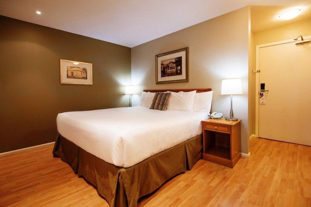 Harrison Beach Hotel Harrison Hot Springs Eksteriør billede